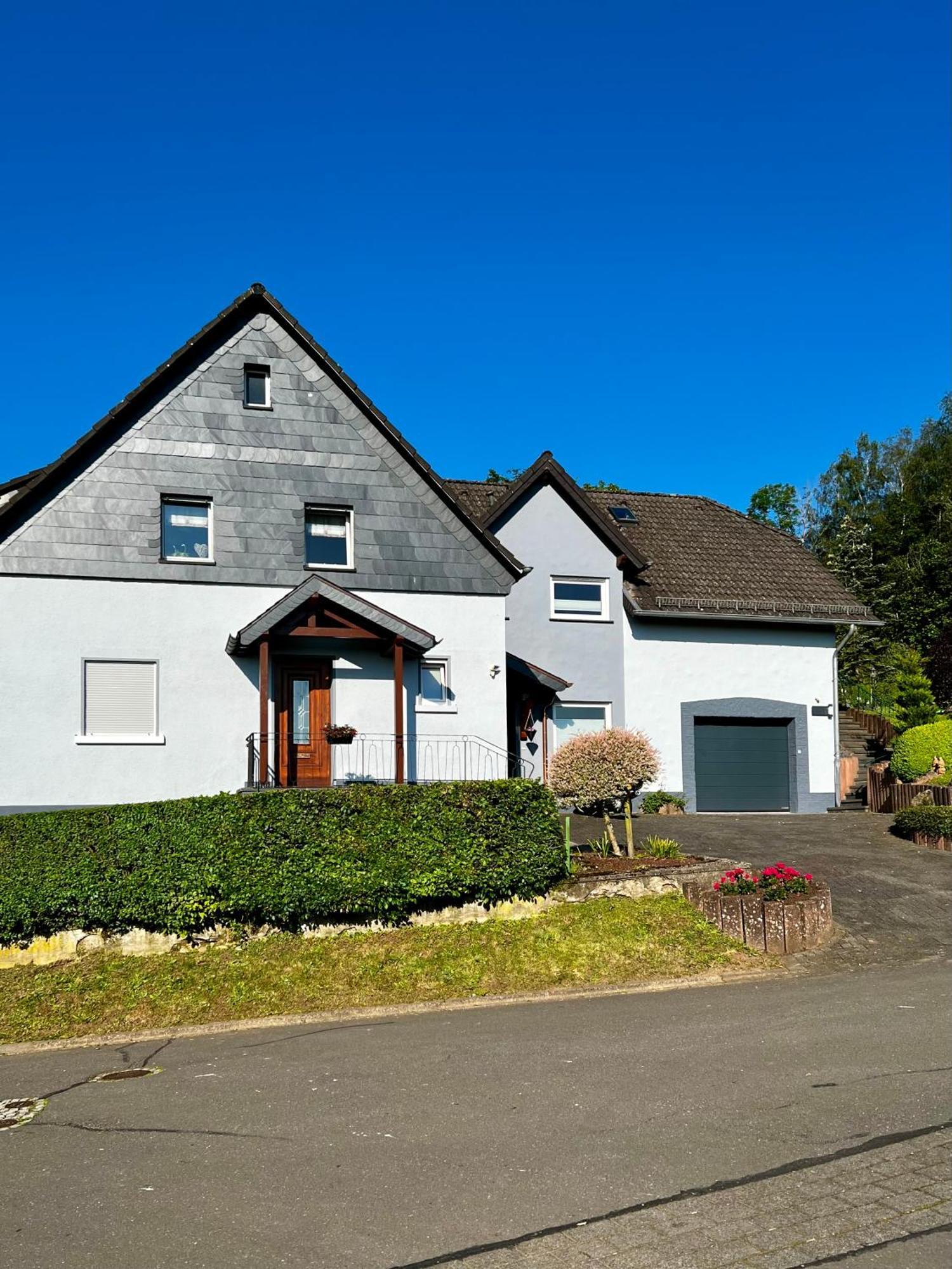 Deine-eifel-ferienwohnung Apartment